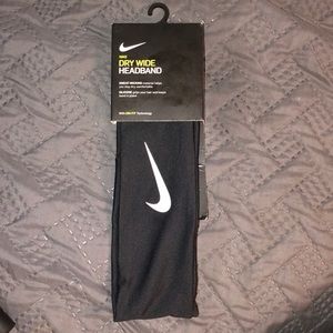 nike headband